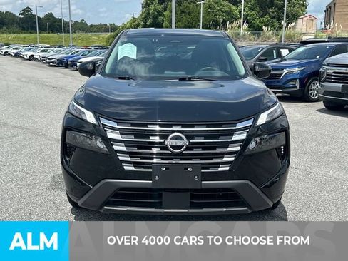 Used 2025 Nissan Rogue SV FWD image 2