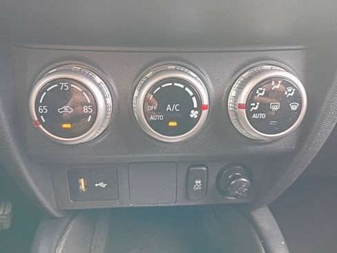Used 2023 Mitsubishi Outlander Sport ES AWD/4WD image 16