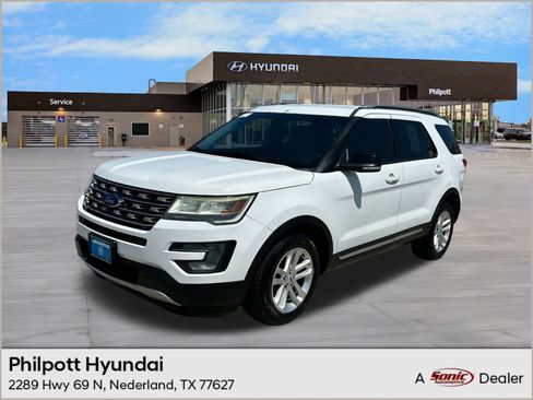 Used 2017 Ford Explorer XLT w/ Equipment Group 201A image 1