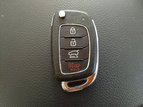Used 2018 Hyundai Santa Fe Sport AWD/4WD image 32