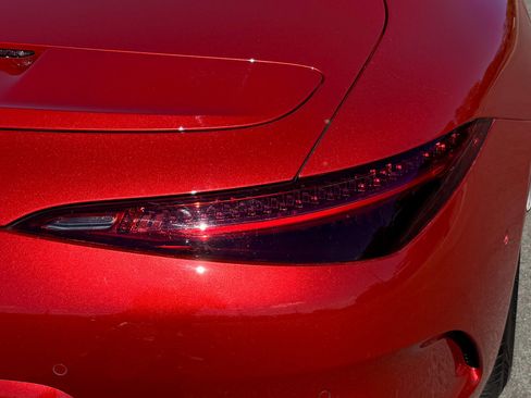 Used 2022 Mercedes-Benz SL 63 AMG 4MATIC image 98