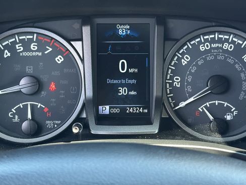 Used 2023 Toyota Tacoma TRD Sport image 29