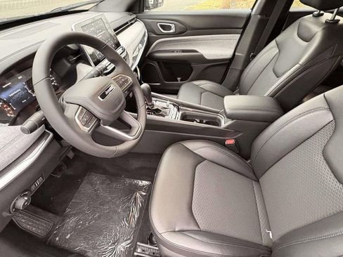 New 2026 Jeep Compass Latitude image 20