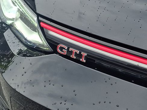 Used 2024 Volkswagen GTI Autobahn FWD image 31