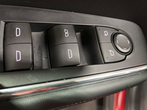 Certified 2024 GMC Acadia Elevation image 11