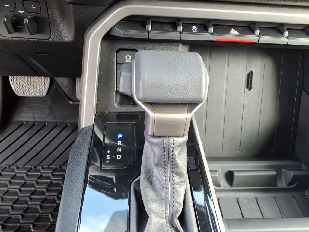 Used 2022 Toyota Tundra SR5 AWD/4WD image 26