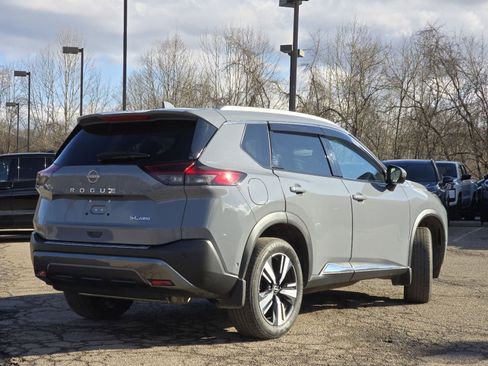 Used 2023 Nissan Rogue SL w/ SL Premium Package image 15