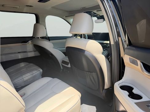 Used 2023 Hyundai Palisade Limited w/ Cargo Package AWD/4WD image 27