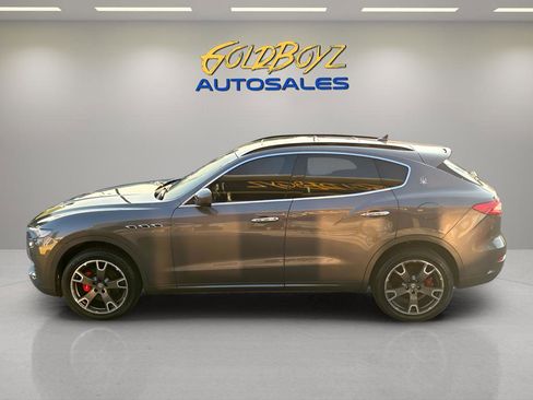 Used 2017 Maserati Levante w/ Sport Package image 7