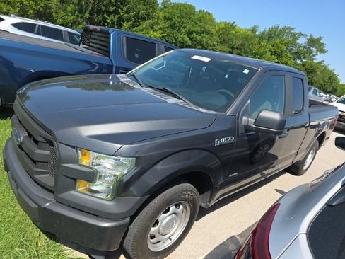 Used 2017 Ford F150 XL w/ Equipment Group 101A Mid RWD image 2