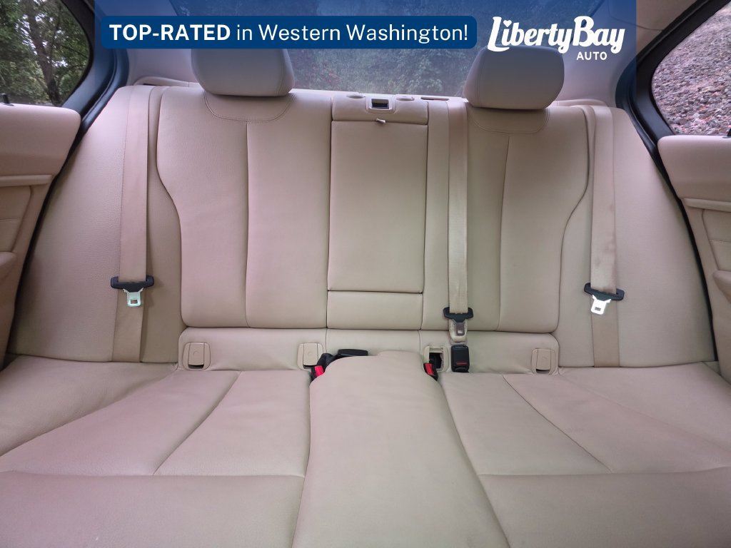 Used 2014 BMW ActiveHybrid 3 RWD image 18