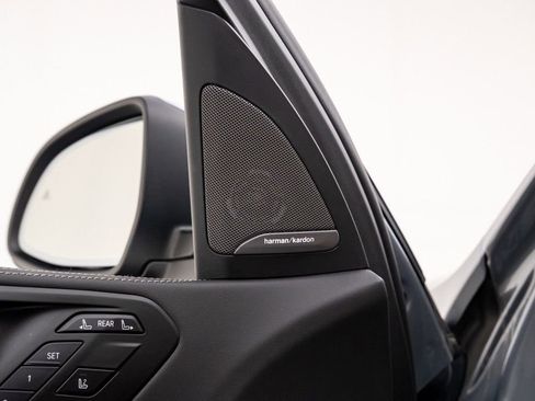 Certified 2025 BMW X7 xDrive40i w/ Premium Package image 15