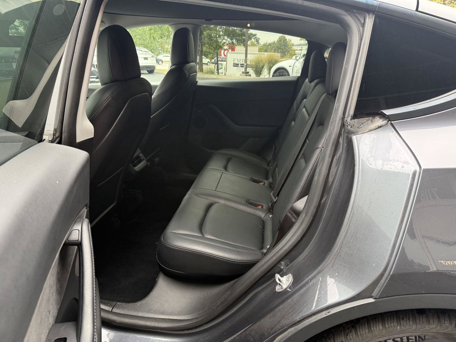 Used 2022 Tesla Model Y Performance AWD/4WD image 18
