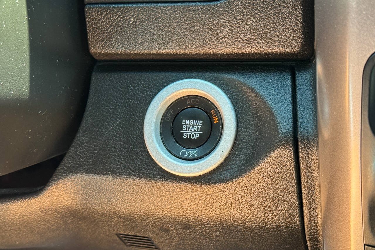 Used 2022 RAM 1500 Warlock AWD/4WD image 30