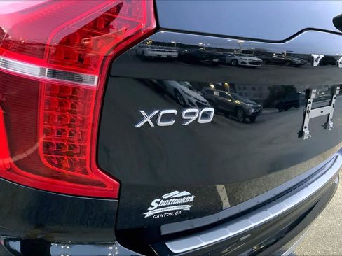 Used 2017 Volvo XC90 T5 Momentum w/ Vision Package image 31