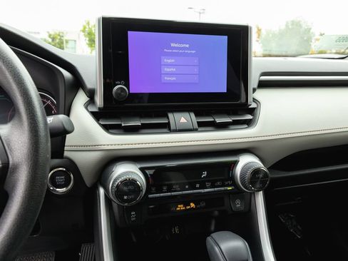 Certified 2025 Toyota RAV4 XLE FWD image 16
