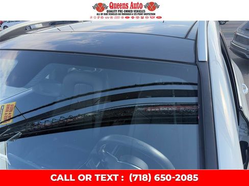 Used 2021 Mercedes-Benz GLB 250 4MATIC w/ Premium Package image 13