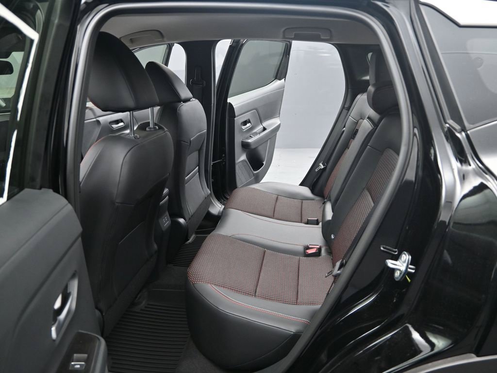 Certified 2026 Nissan Kicks SR w/ Cold Weather Package FWD image 21
