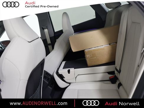 Used 2025 Audi Q5 Prestige image 24
