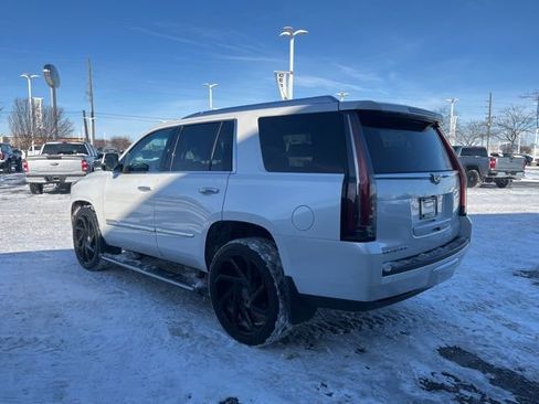 Used 2016 Cadillac Escalade Premium image 4