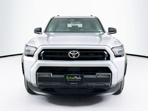 Used 2025 Toyota 4Runner SR5 image 2