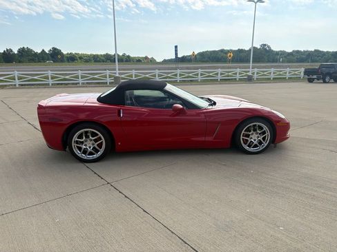 Used 2006 Chevrolet Corvette Convertible RWD image 7