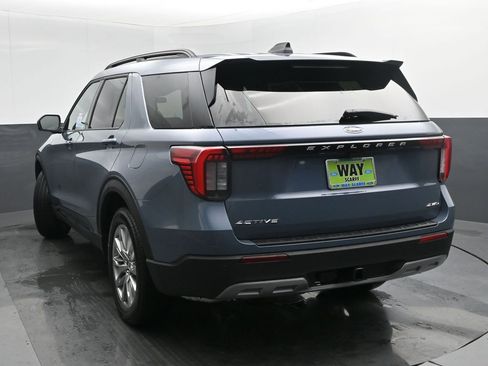 New 2026 Ford Explorer Active image 4