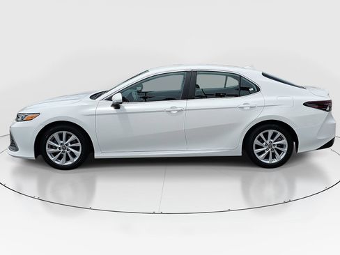 Used 2023 Toyota Camry LE FWD image 8