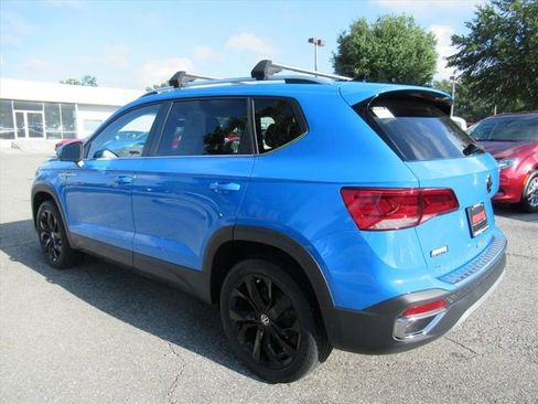 Used 2024 Volkswagen Taos SE FWD image 4