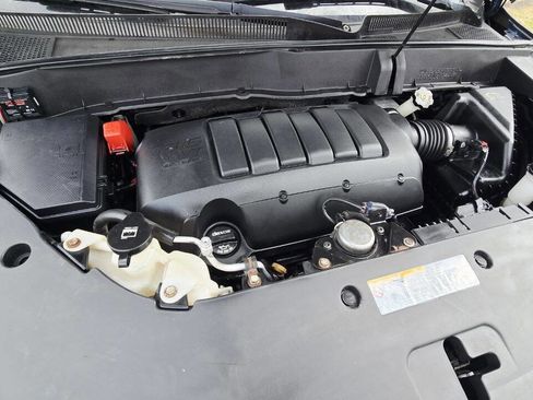 Used 2017 Chevrolet Traverse LT image 36