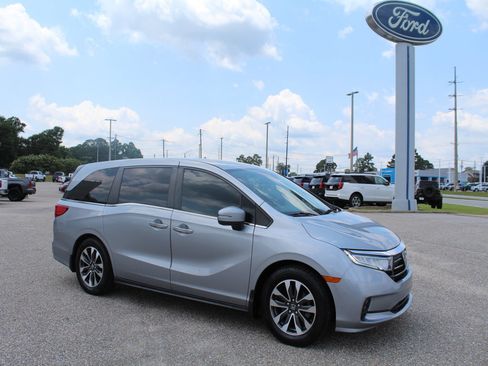 Used 2021 Honda Odyssey EX-L image 3