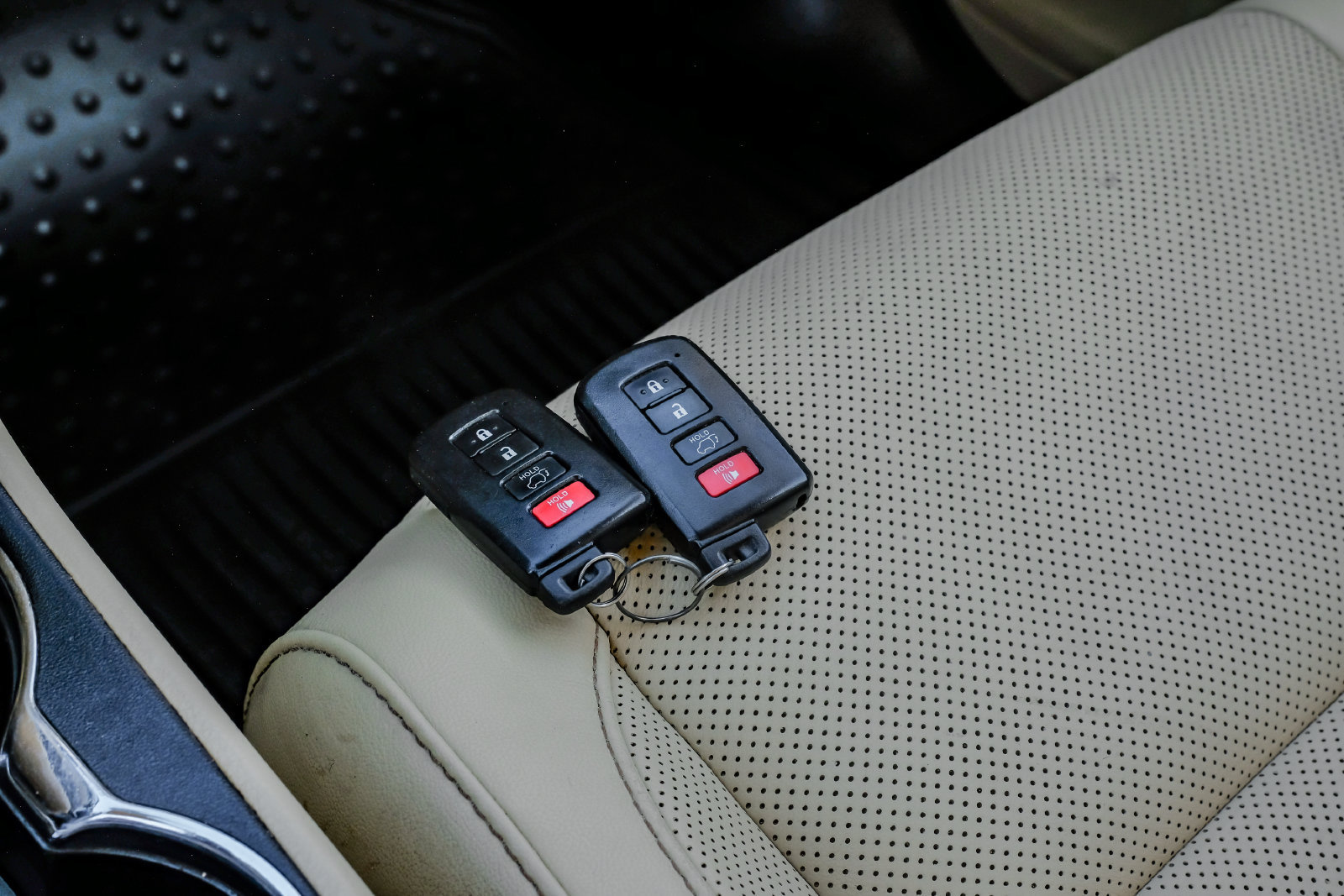 Used 2016 Toyota Highlander Limited w/ Driver Technology Package FWD image 57