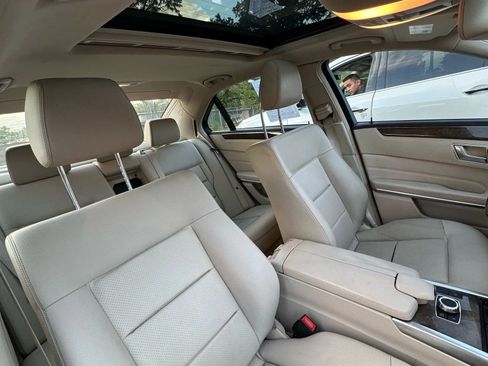 Used 2016 Mercedes-Benz E 350 4MATIC Sedan image 37