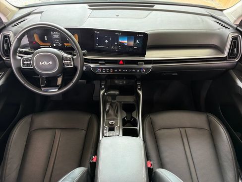 Used 2024 Kia Sorento S w/ Panoramic Sunroof Package FWD image 22