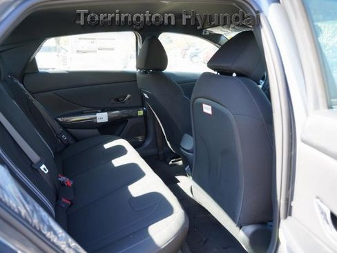 New 2025 Hyundai Elantra Sport image 11