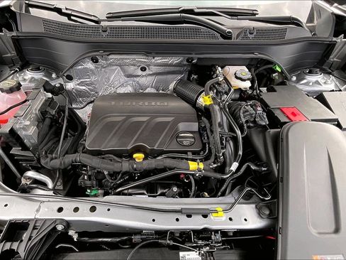 New 2026 Chevrolet Trax RS w/ Driver Confidence Package image 11