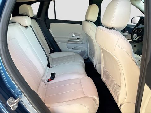 Used 2023 Mercedes-Benz GLA 250 image 21