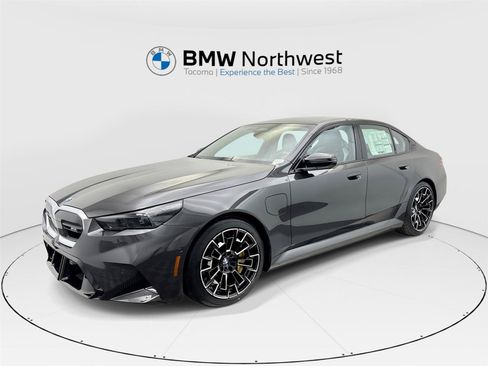 New 2026 BMW M5 image 1