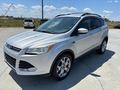 Used 2014 Ford Escape SE w/ Equipment Group 201A FWD image 8