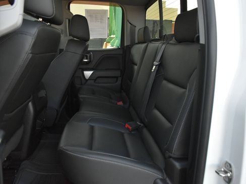 Used 2018 Chevrolet Silverado 1500 LTZ Z71 w/ LPO, Black Pack AWD/4WD image 15