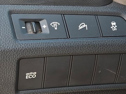 Used 2016 Hyundai Santa Fe Sport image 26