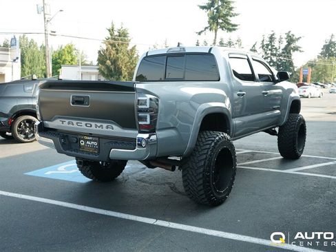 Used 2021 Toyota Tacoma SR5 w/ SR5 Appearance Package (SM) RWD image 4