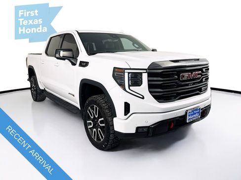 Used 2022 GMC Sierra 1500 AT4 w/ AT4 Premium Package image 1