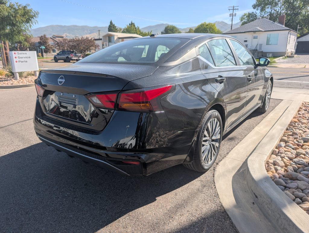 New 2026 Nissan Altima 2.5 SV FWD image 5
