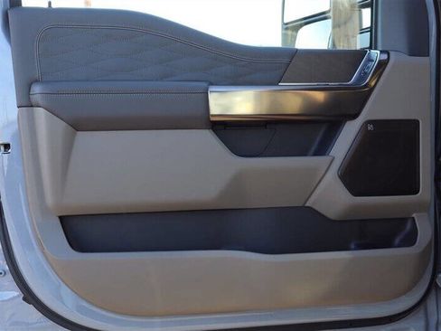 Used 2026 Ford F450 Platinum w/ Platinum Plus Package image 13