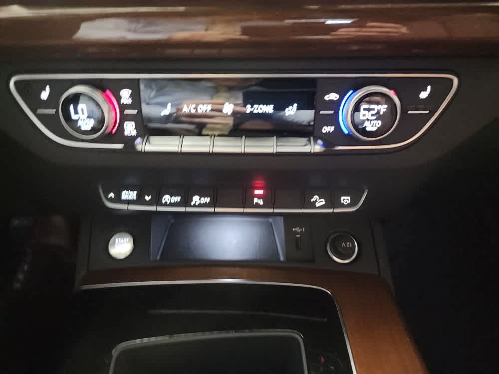 Used 2024 Audi Q5 2.0T Premium w/ Convenience Package AWD/4WD image 6