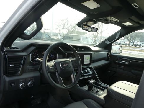 New 2026 GMC Sierra 1500 AT4 w/ AT4 Premium Package AWD/4WD image 41