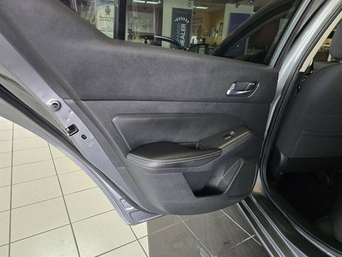 Used 2020 Nissan Altima 2.5 S FWD image 10