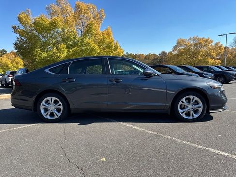 Certified 2023 Honda Accord LX image 6