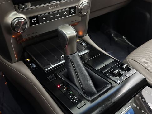 Used 2021 Lexus GX 460 Premium w/ Premium Package AWD/4WD image 17